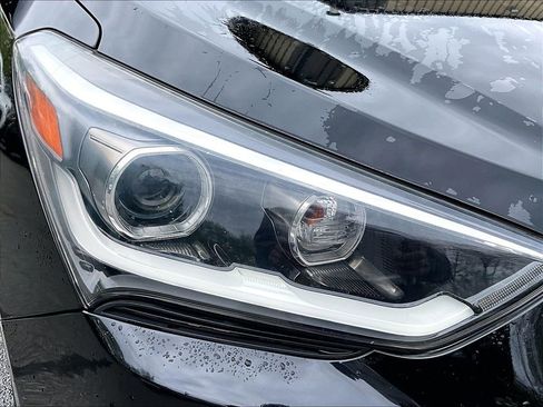 Used 2018 Hyundai Santa Fe Limited AWD/4WD image 28