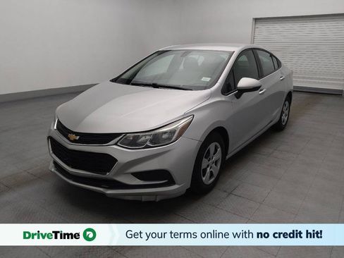 Used 2018 Chevrolet Cruze LS FWD image 1