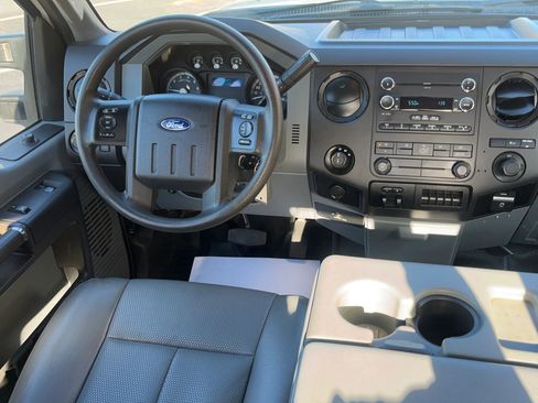Used 2016 Ford F250 XL w/ Power Equipment Group image 27