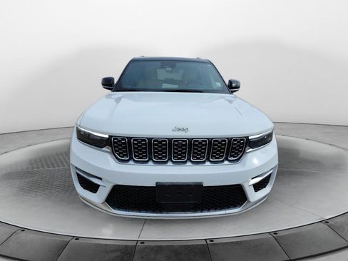 Used 2023 Jeep Grand Cherokee Summit image 8