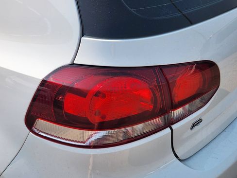 Used 2013 Volkswagen Golf R 4-Door AWD/4WD image 13
