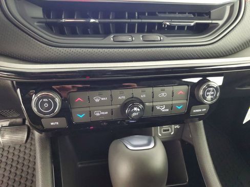 New 2026 Jeep Compass Trailhawk image 22