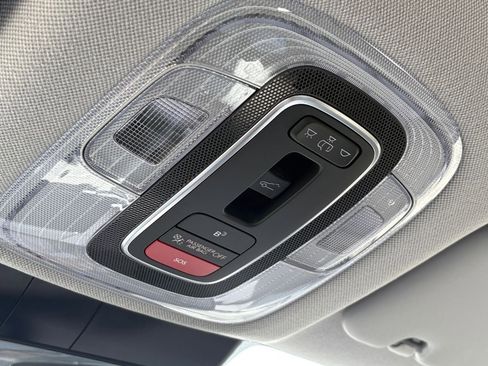 New 2026 Hyundai Elantra Limited FWD image 31