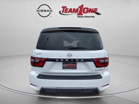Used 2022 Nissan Armada Platinum w/ Captain's Chairs Package image 6