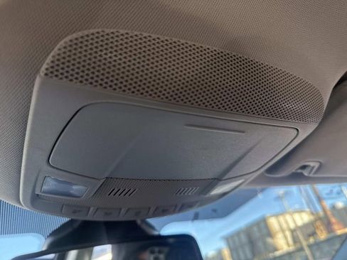 Used 2024 Ford Edge Titanium image 29