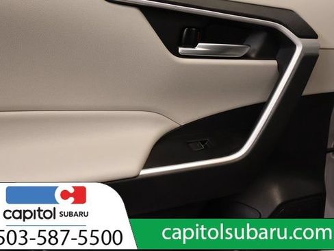 Used 2022 Toyota RAV4 XLE Premium AWD/4WD image 29