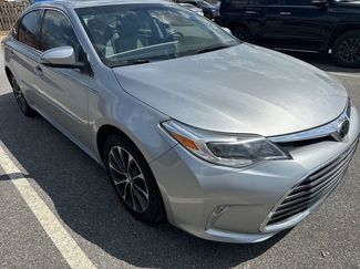 Used 2017 Toyota Avalon XLE Premium video 1