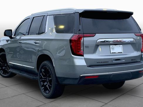 Used 2023 GMC Yukon SLT w/ SLT Premium Package AWD/4WD image 12