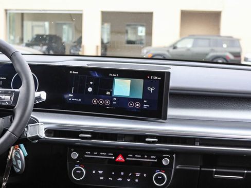 New 2026 Hyundai Ioniq 9 SE AWD/4WD image 18
