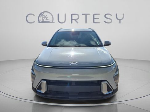 Used 2025 Hyundai Kona SEL FWD image 8
