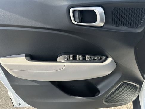 New 2026 Hyundai Venue SEL FWD image 36