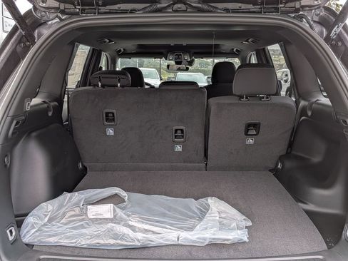 New 2026 Jeep Grand Cherokee Laredo X RWD image 6
