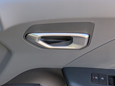 Used 2025 Kia K4 FWD image 33