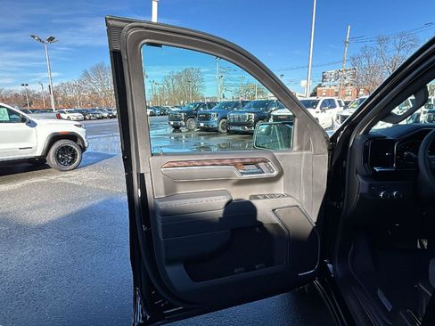 New 2026 GMC Sierra 1500 SLE image 26