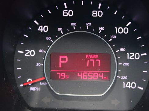 Used 2016 Kia Soul FWD image 9