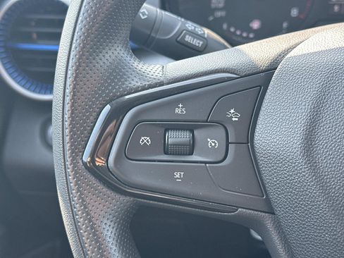 Certified 2024 Chevrolet Trax LS w/ LS Convenience Package FWD image 21