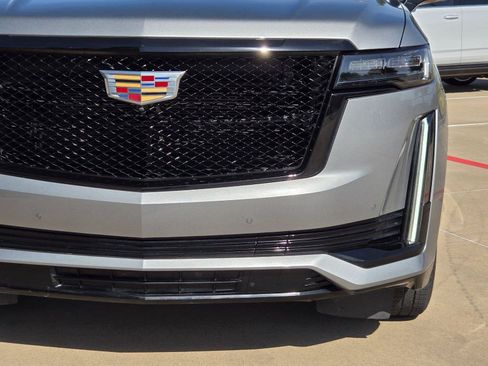 Used 2023 Cadillac Escalade Sport w/ Touring Package AWD/4WD image 5