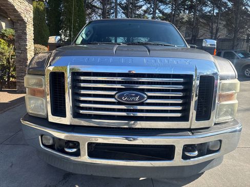 Used 2010 Ford F250 XLT image 7