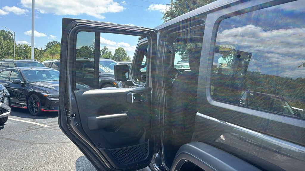 Used 2023 Jeep Wrangler Unlimited Rubicon 4xe AWD/4WD image 24