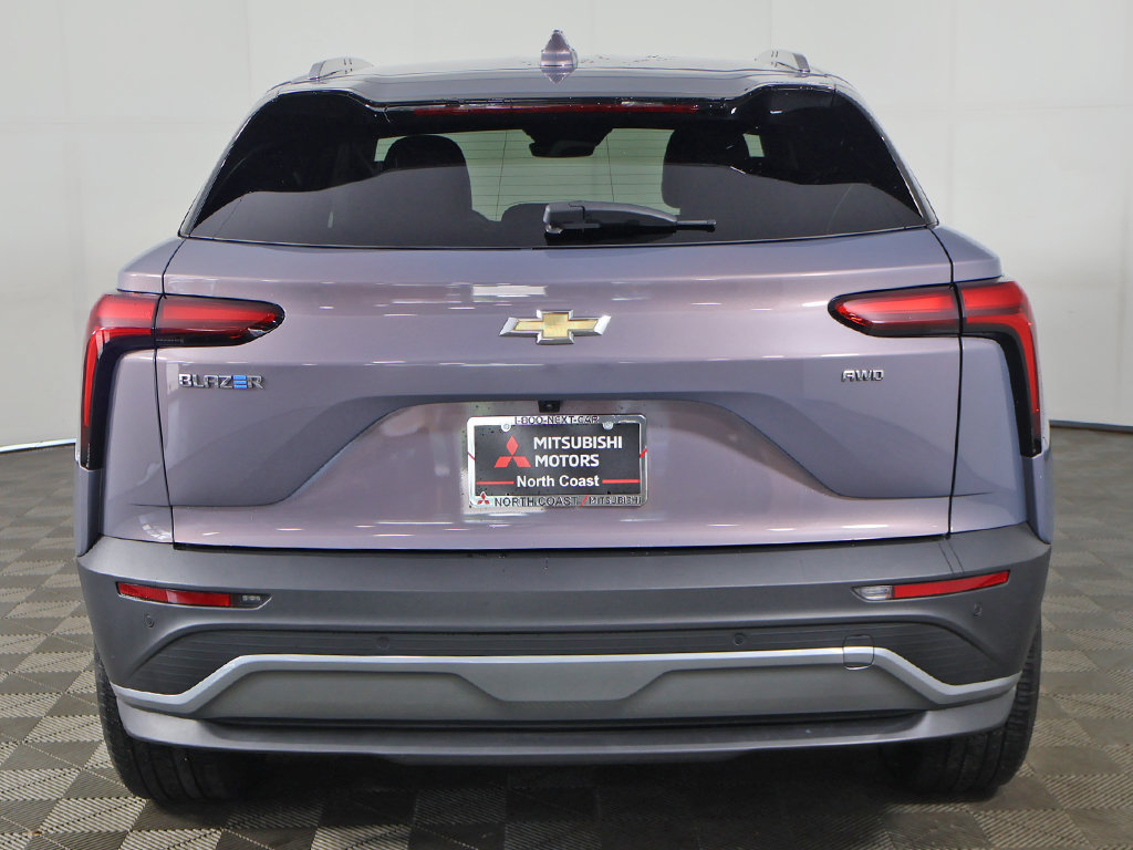 Used 2024 Chevrolet Blazer EV LT AWD/4WD image 61