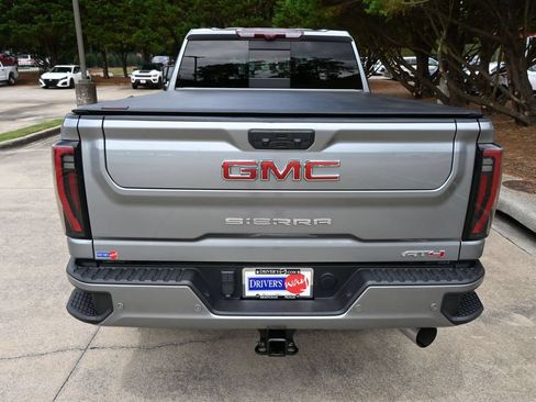 Used 2024 GMC Sierra 2500 AT4 w/ AT4 Premium Plus Package AWD/4WD image 33