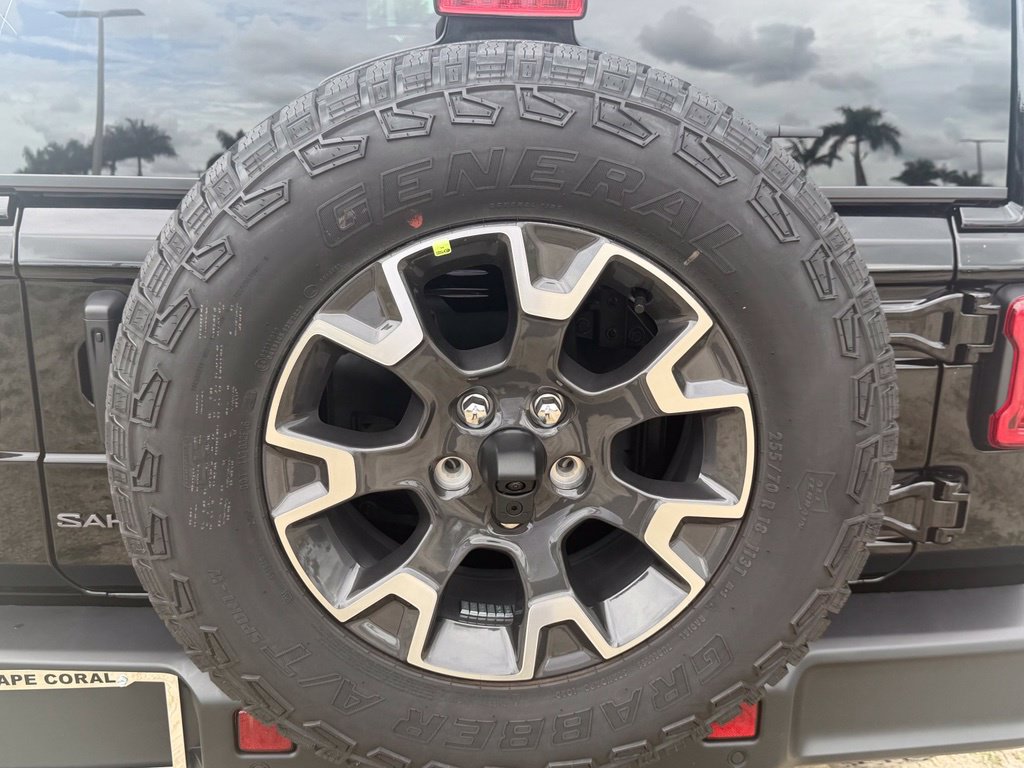 New 2027 Jeep Wrangler Unlimited Sahara AWD/4WD image 35