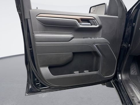 Used 2022 Chevrolet Silverado 1500 LT image 9