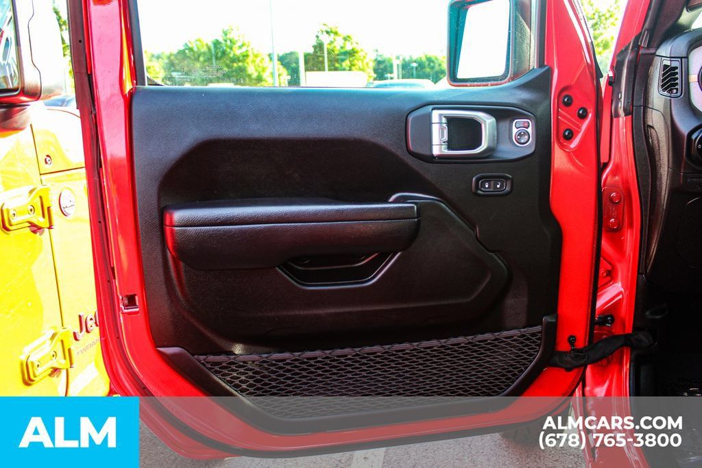 Used 2025 Jeep Wrangler Unlimited Sport AWD/4WD image 35