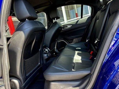 Used 2023 Alfa Romeo Giulia Sprint image 17