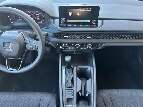 Used 2025 Honda Accord SE image 16