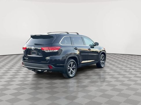 Used 2019 Toyota Highlander LE image 8