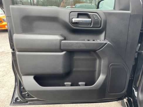 Used 2021 Chevrolet Silverado 1500 LT image 4