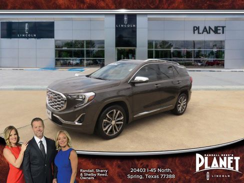 Used 2019 GMC Terrain Denali w/ Advanced Safety Package FWD image 1
