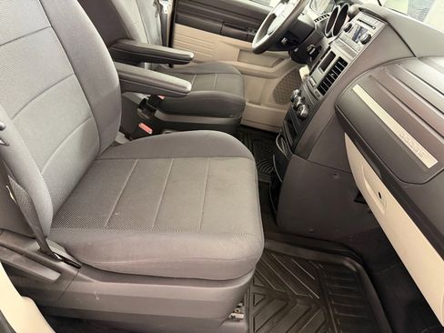 Used 2009 Dodge Grand Caravan SE FWD image 21