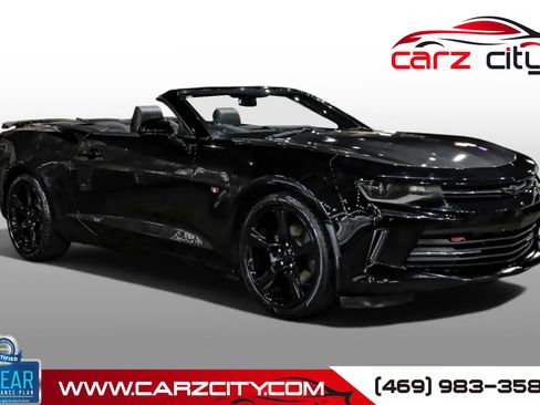 Used 2018 Chevrolet Camaro LT RWD image 1