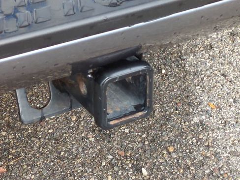 Used 2021 Nissan Titan Platinum Reserve w/ Moonroof Package image 35