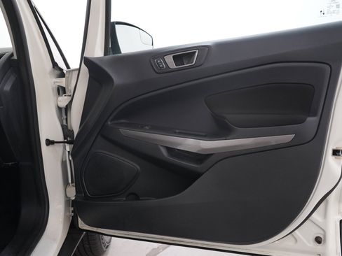 Used 2020 Ford EcoSport SE FWD image 9