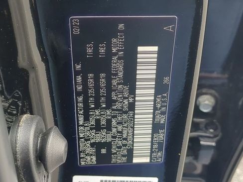 Used 2023 Toyota Highlander XLE image 44