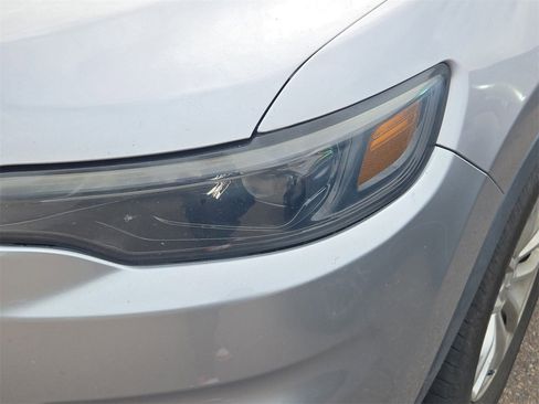 Used 2020 Jeep Cherokee Latitude image 14