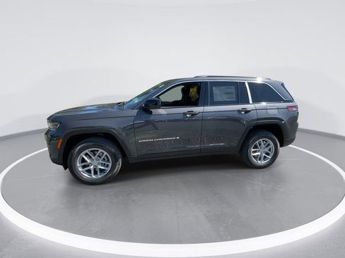 New 2025 Jeep Grand Cherokee Laredo X image 10