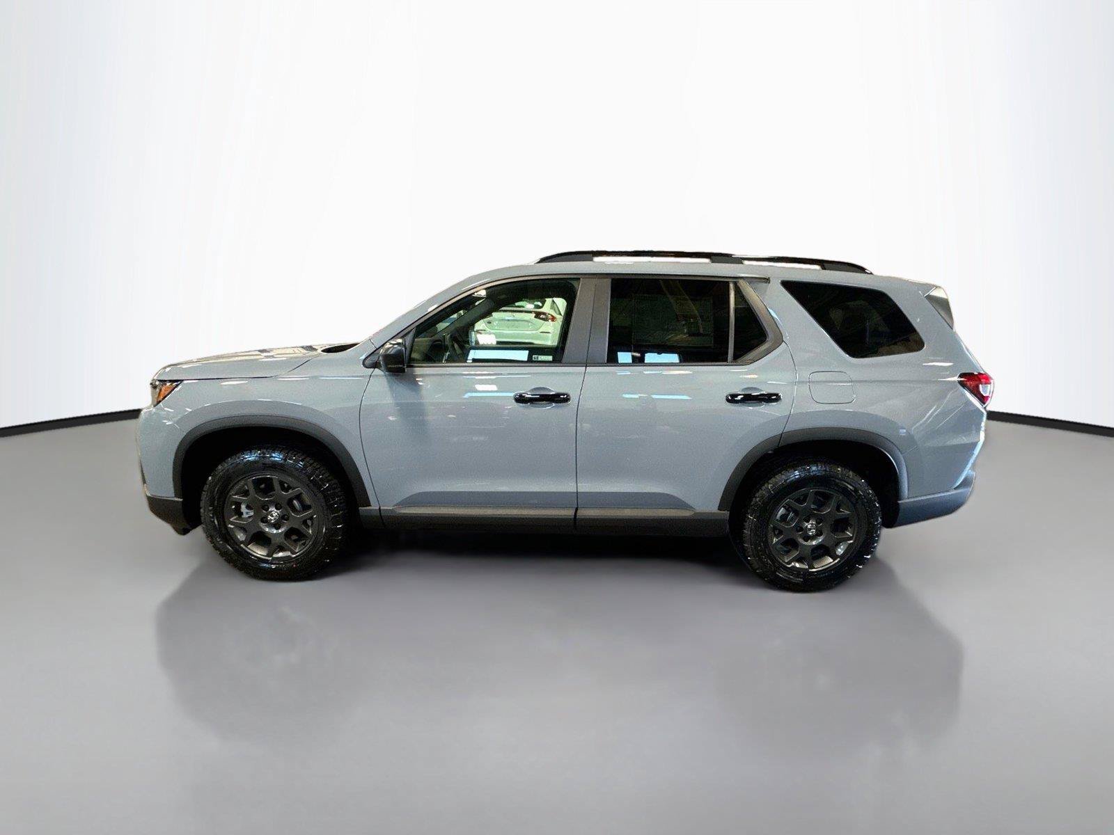 New 2026 Honda Pilot TrailSport image 8