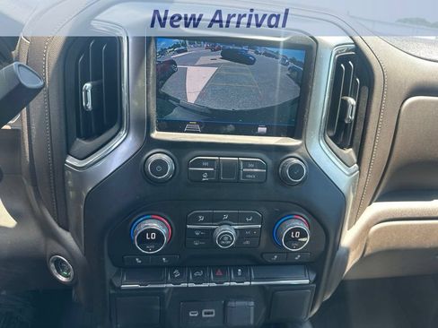 Used 2021 Chevrolet Silverado 1500 LT Trail Boss AWD/4WD image 12