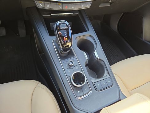 Used 2025 Cadillac XT4 Premium Luxury w/ Technology Package image 22