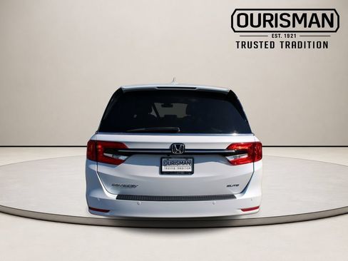 Used 2023 Honda Odyssey Elite image 7