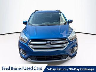 Used 2018 Ford Escape SE video 1
