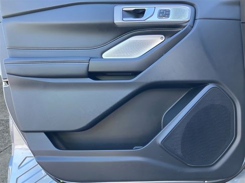 Used 2020 Ford Explorer ST w/ ST High-Performance Pack image 45