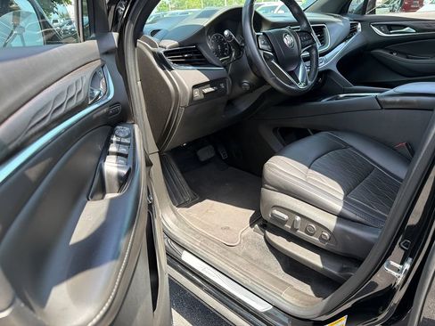 Used 2022 Buick Enclave Avenir w/ Avenir Technology Package AWD/4WD image 23