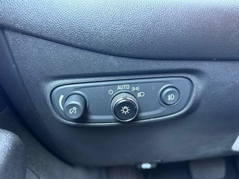 Used 2021 Chevrolet Equinox LT AWD/4WD image 20