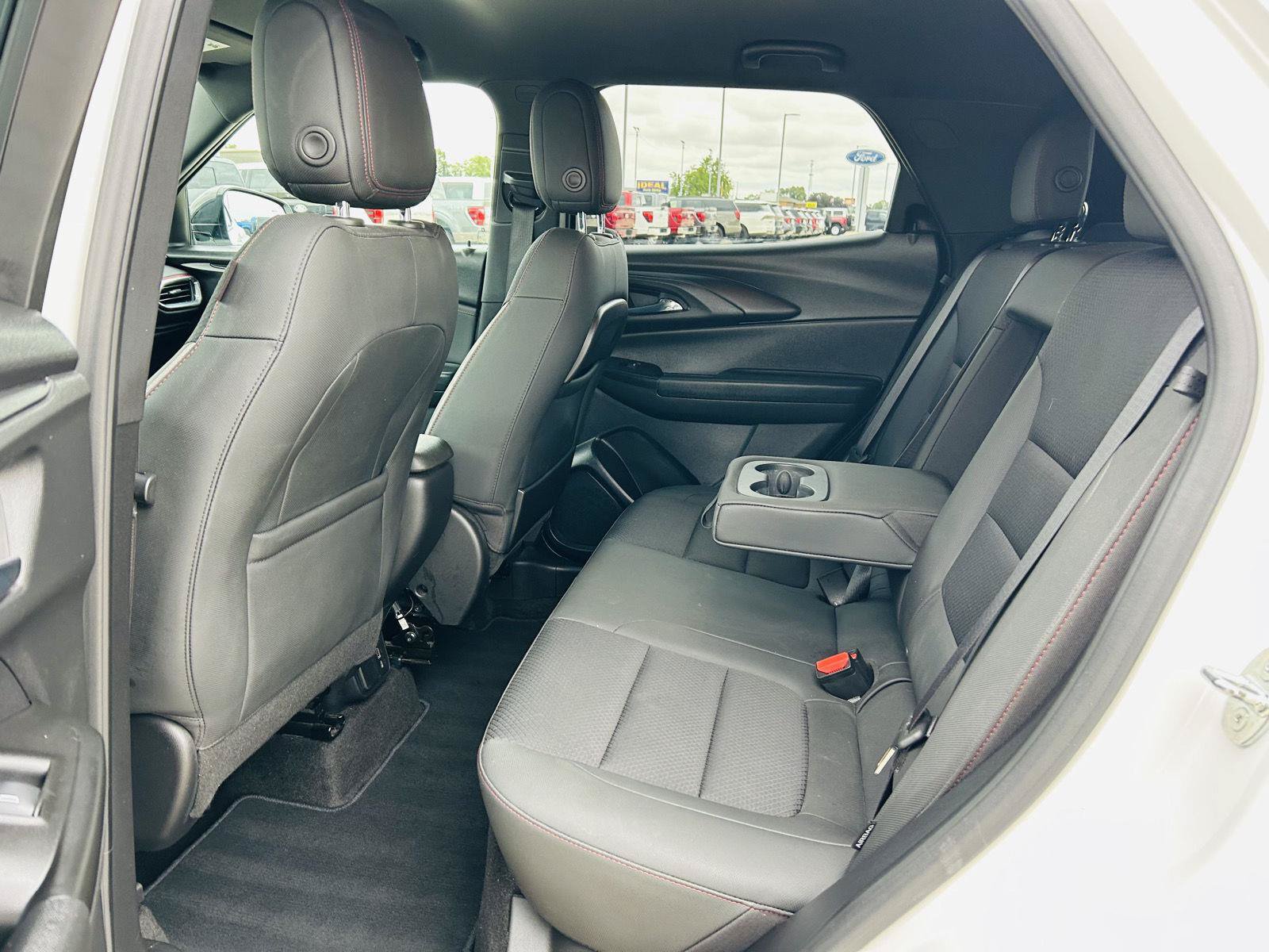 Used 2021 Chevrolet TrailBlazer RS w/ Technology Package FWD image 27