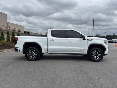 Used 2021 GMC Sierra 1500 AT4 w/ AT4 Premium Package image 11